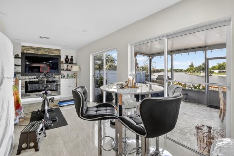 Купить виллу или дом в Пемброк-Пайнс, Флорида 4 спальни, 138.8м2, № 2006643 - фото 12