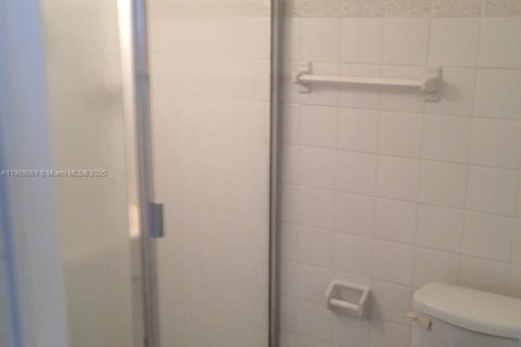 Copropriété à louer à Miami Beach, Floride: 2 chambres, 63.82 m2 № 1964418 - photo 19