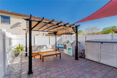 Villa ou maison à vendre à Hialeah, Floride: 3 chambres, 143.53 m2 № 1925616 - photo 11
