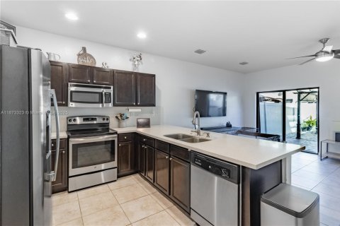 Villa ou maison à vendre à Hialeah, Floride: 3 chambres, 143.53 m2 № 1925616 - photo 7