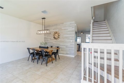 Villa ou maison à vendre à Hialeah, Floride: 3 chambres, 143.53 m2 № 1925616 - photo 4