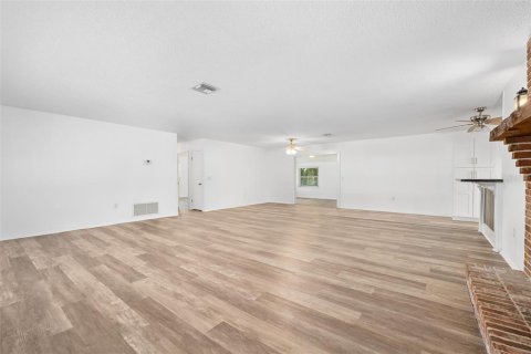 Villa ou maison à vendre à DeLand, Floride: 2 chambres, 149.39 m2 № 1641122 - photo 10