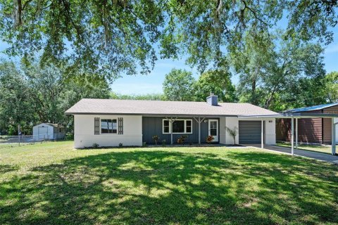House in DeLand, Florida 2 bedrooms, 149.39 sq.m. № 1641122 - photo 2