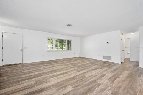 Villa ou maison à vendre à DeLand, Floride: 2 chambres, 149.39 m2 № 1641122 - photo 11