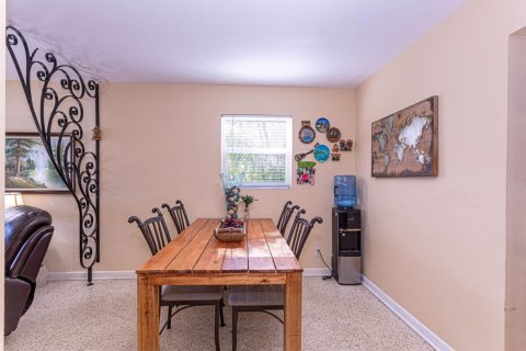 Casa en venta en West Palm Beach, Florida, 4 dormitorios, 127.74 m2 № 2319538 - foto 13
