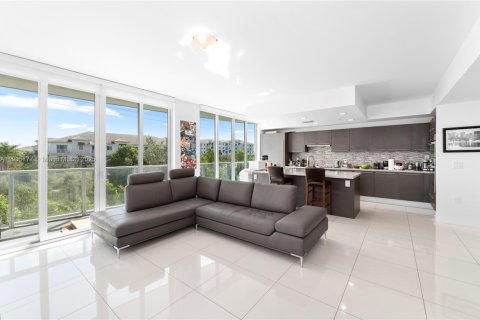 Condo in Doral, Florida, 3 bedrooms  № 1963564 - photo 19