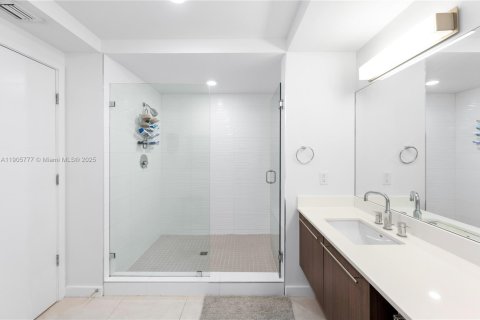 Condo in Doral, Florida, 3 bedrooms  № 1963564 - photo 28