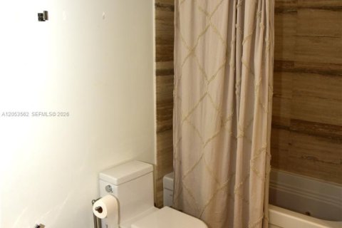 Condominio en venta en Sunny Isles Beach, Florida, 2 dormitorios, 135.92 m2 № 2180245 - foto 25
