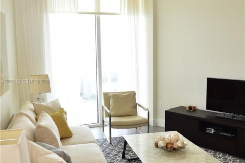 Condominio en venta en Sunny Isles Beach, Florida, 2 dormitorios, 135.92 m2 № 2180245 - foto 14