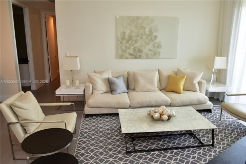 Condominio en venta en Sunny Isles Beach, Florida, 2 dormitorios, 135.92 m2 № 2180245 - foto 8