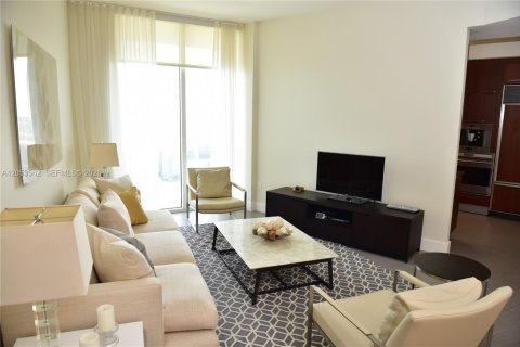 Condominio en venta en Sunny Isles Beach, Florida, 2 dormitorios, 135.92 m2 № 2180245 - foto 12