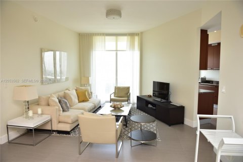 Condominio en venta en Sunny Isles Beach, Florida, 2 dormitorios, 135.92 m2 № 2180245 - foto 7