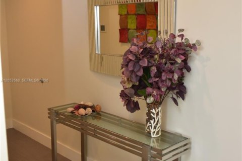 Condominio en venta en Sunny Isles Beach, Florida, 2 dormitorios, 135.92 m2 № 2180245 - foto 3