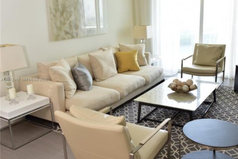 Condominio en venta en Sunny Isles Beach, Florida, 2 dormitorios, 135.92 m2 № 2180245 - foto 13