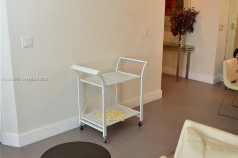 Condominio en venta en Sunny Isles Beach, Florida, 2 dormitorios, 135.92 m2 № 2180245 - foto 15