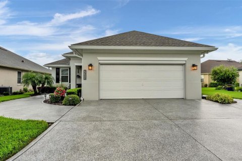 House in Lakeland, Florida 2 bedrooms, 179.39 sq.m. № 2345274 - photo 5