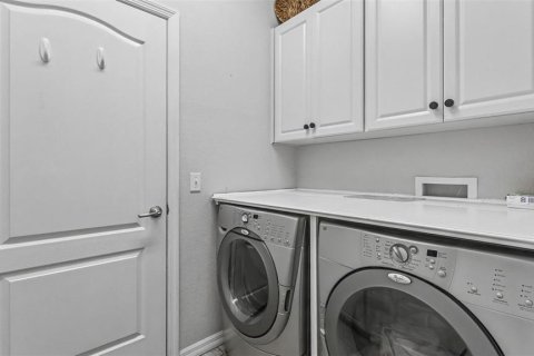 House in Lakeland, Florida 2 bedrooms, 179.39 sq.m. № 2345274 - photo 26