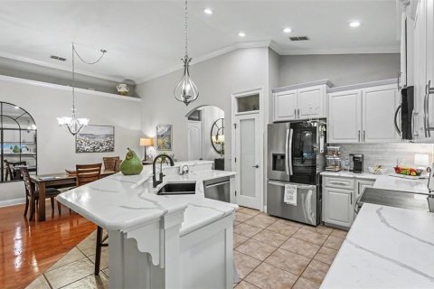 House in Lakeland, Florida 2 bedrooms, 179.39 sq.m. № 2345274 - photo 12