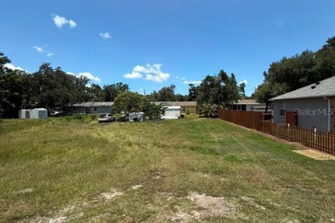 Terreno en Brooksville, Florida № 2259452