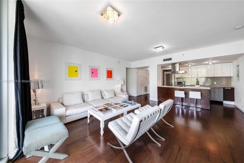 Condo in Miami, Florida, 2 bedrooms  № 1801152 - photo 5