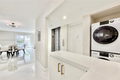 Appartement à louer à Miami Beach, Floride: 2 chambres, 100.15 m2 № 1779421 - photo 5