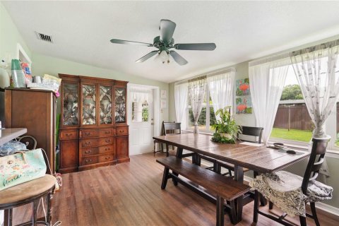 House in Bushnell, Florida 3 bedrooms, 124.86 sq.m. № 1539315 - photo 19