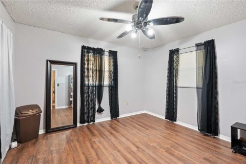 House in Bushnell, Florida 3 bedrooms, 124.86 sq.m. № 1539315 - photo 25