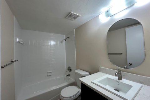 Condominio en alquiler en Gainesville, Florida, 3 dormitorios, 101.54 m2 № 1910496 - foto 10
