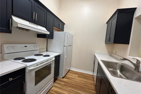 Condominio en alquiler en Gainesville, Florida, 3 dormitorios, 101.54 m2 № 1910496 - foto 6