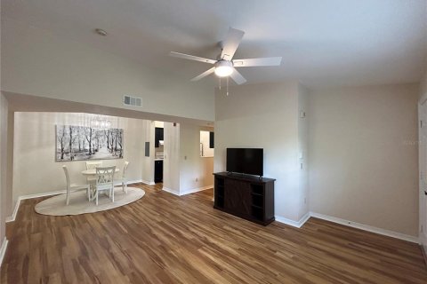 Condominio en alquiler en Gainesville, Florida, 3 dormitorios, 101.54 m2 № 1910496 - foto 2
