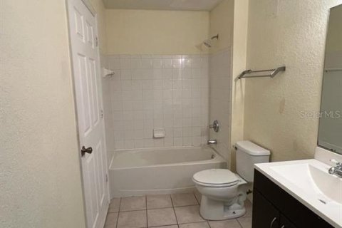 Copropriété à vendre à Orlando, Floride: 3 chambres, 125.6 m2 № 2115336 - photo 10