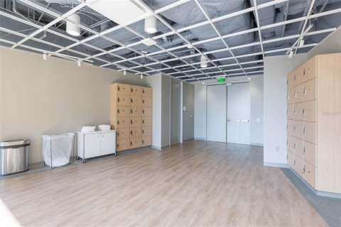 Propiedad comercial en alquiler en Tampa, Florida, 69148.55 m2 № 1721555 - foto 29