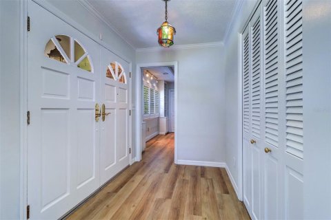 House in Clearwater, Florida 4 bedrooms, 312.34 sq.m. № 1751068 - photo 12