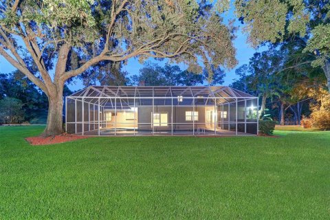 House in Clearwater, Florida 4 bedrooms, 312.34 sq.m. № 1751068 - photo 2