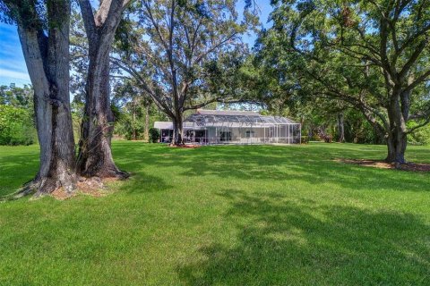 House in Clearwater, Florida 4 bedrooms, 312.34 sq.m. № 1751068 - photo 9