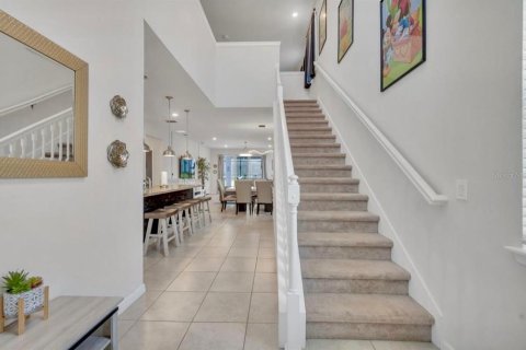 Купить виллу или дом в Дэвенпорт, Флорида 7 комнат, 295.06м2, № 2157454 - фото 4
