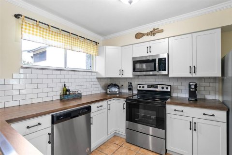 Купить кондоминиум в Сарасота, Флорида 6 комнат, 111.76м2, № 1911502 - фото 14