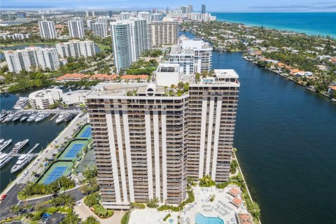 Купить кондоминиум в Авентура, Флорида 2 спальни, 176.61м2, № 2044527 - фото 4