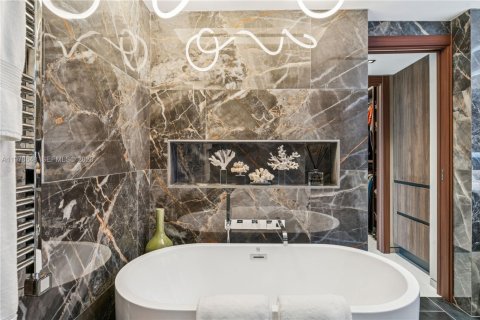 Купить кондоминиум в Авентура, Флорида 2 спальни, 176.61м2, № 2044527 - фото 30