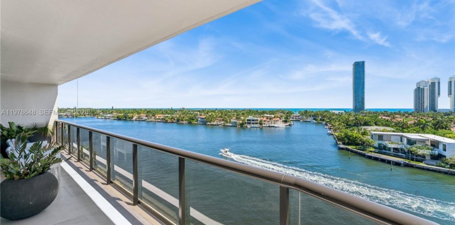 Кондоминиум с 2 спальнями в Авентура, Флорида № 2044527