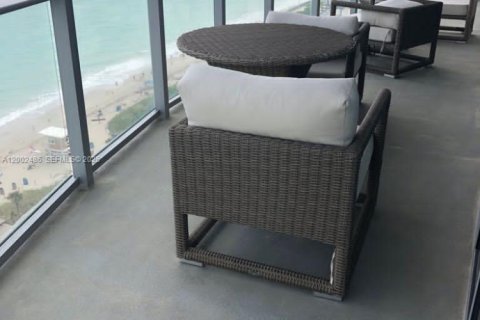 Condominio en venta en Hollywood, Florida, 2 dormitorios № 2170350 - foto 26