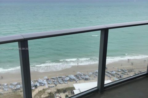 Condominio en venta en Hollywood, Florida, 2 dormitorios № 2170350 - foto 27