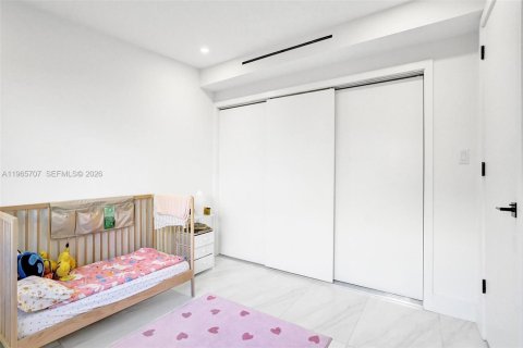 Villa ou maison à vendre à North Miami Beach, Floride: 5 chambres, 210.89 m2 № 2064628 - photo 27