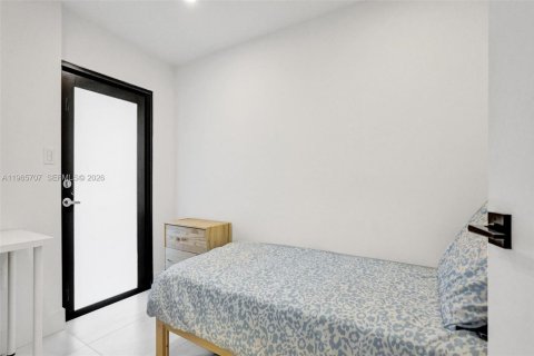 Villa ou maison à vendre à North Miami Beach, Floride: 5 chambres, 210.89 m2 № 2064628 - photo 28