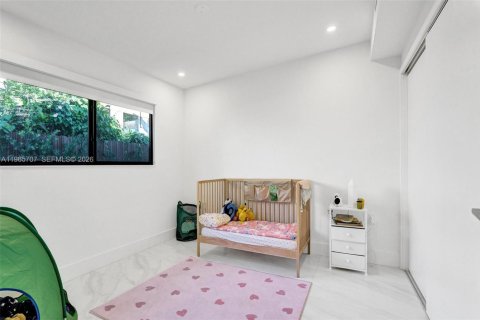 Villa ou maison à vendre à North Miami Beach, Floride: 5 chambres, 210.89 m2 № 2064628 - photo 26