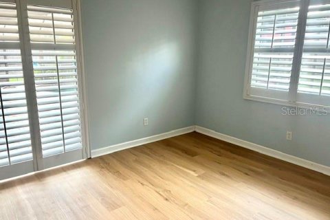 House in Valrico, Florida 4 bedrooms, 193.05 sq.m. № 2432703 - photo 14