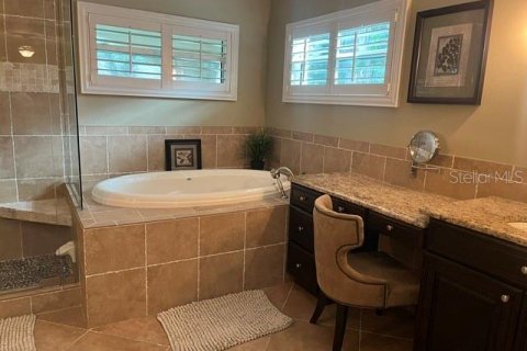 House in Valrico, Florida 4 bedrooms, 193.05 sq.m. № 2432703 - photo 19