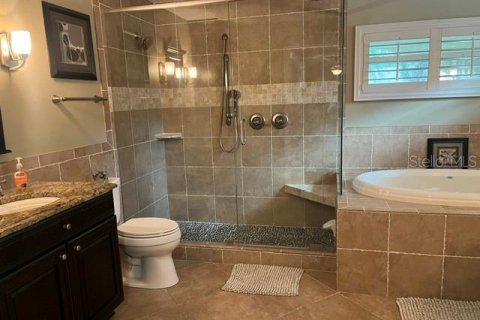 House in Valrico, Florida 4 bedrooms, 193.05 sq.m. № 2432703 - photo 20
