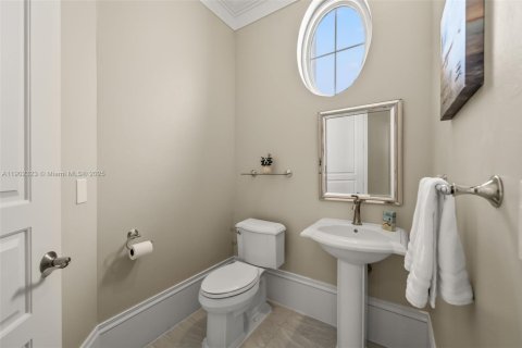 Villa ou maison à vendre à Cape Coral, Floride: 5 chambres, 329.43 m2 № 1975252 - photo 30