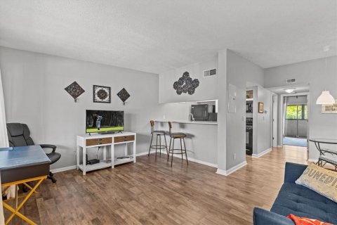 Condo in Clearwater, Florida, 1 bedroom  № 1803548 - photo 10
